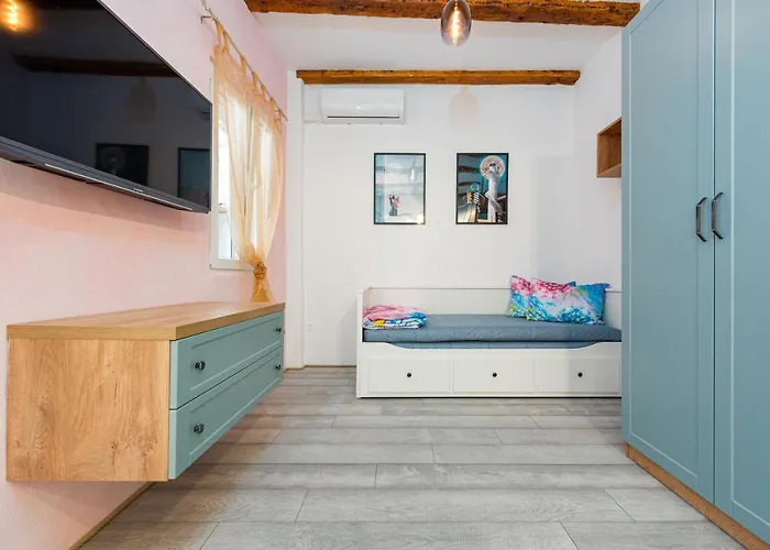 Angulus * Задар