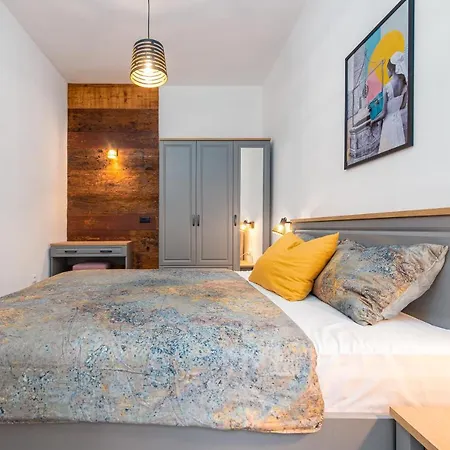 아파트 Angulus 자다르