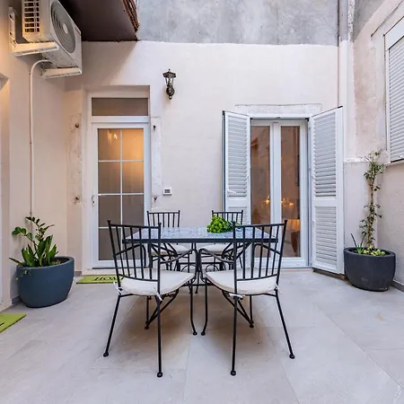 Angulus 아파트 자다르